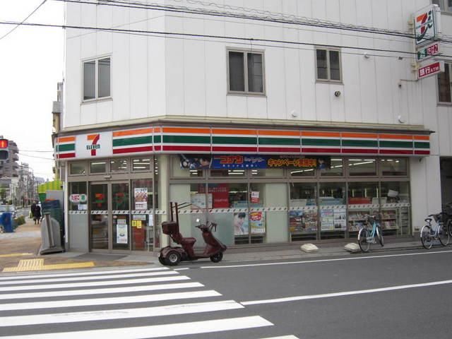 コンビニ　セブンイレブン（コンビニ）まで100m