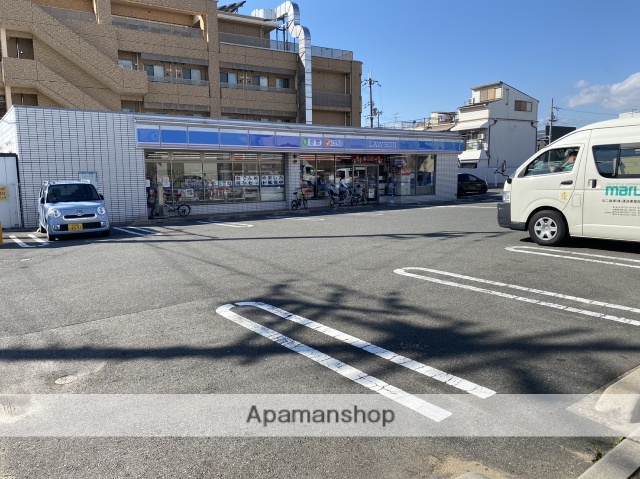 コンビニ　ローソン（コンビニ）まで338m