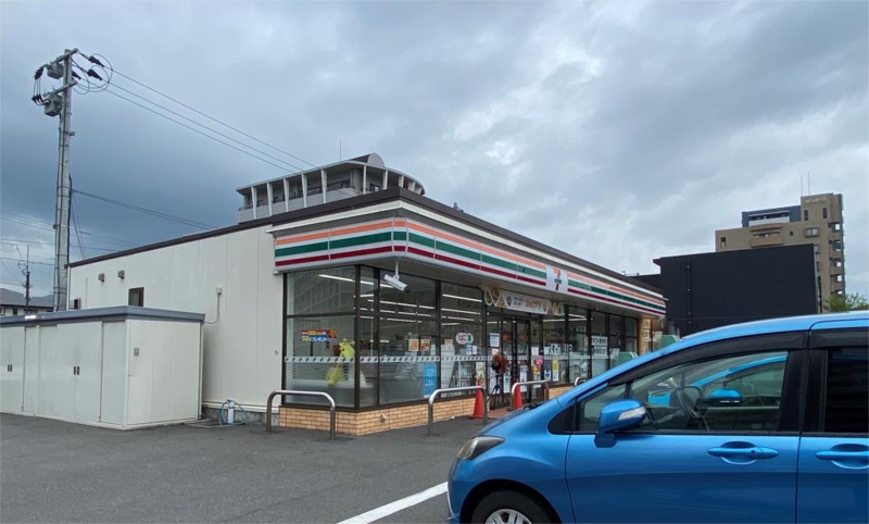 コンビニ　セブンイレブン 小倉下曽根新町店（コンビニ）まで330m