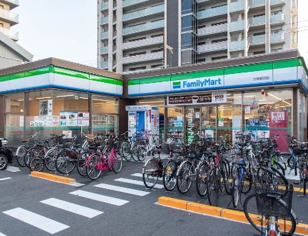 コンビニ　ファミリーマート　今里駅前店（コンビニ）まで412m