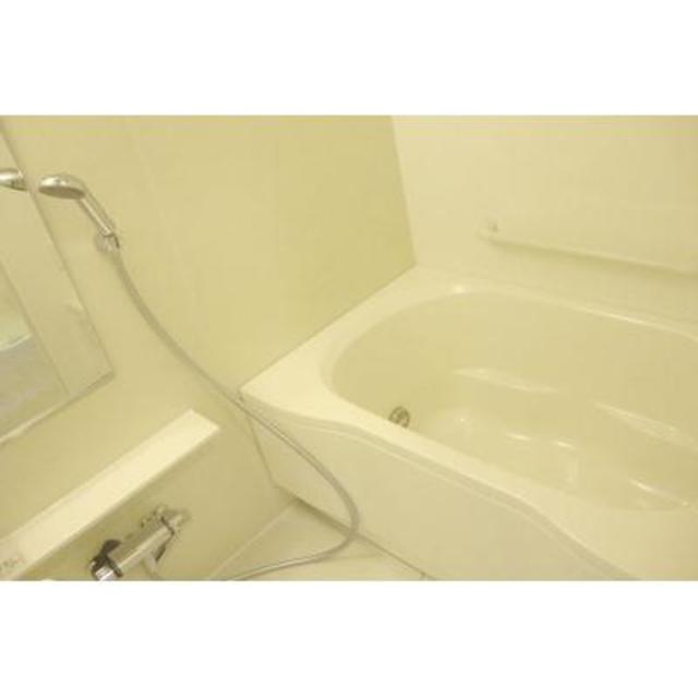 バス・シャワールーム　※写真は同タイプ住戸です。