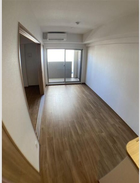 居室・リビング　※写真は同じマンションの違う部屋のものになります。