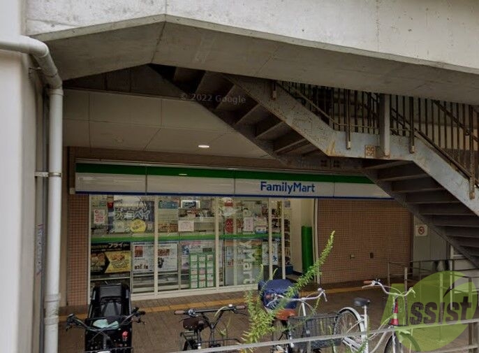 コンビニ　ファミリーマート 阪神西宮駅東店（コンビニ）まで2261m