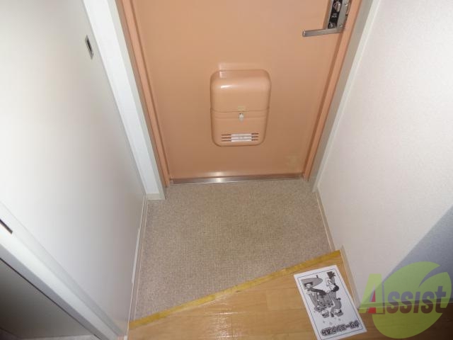 玄関　シンプルな玄関ですね