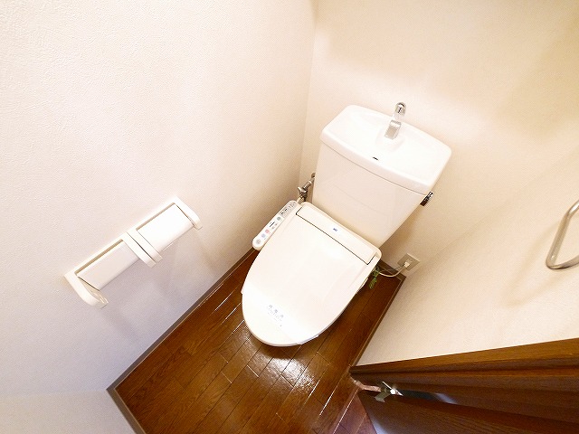 トイレ　清潔感のあるトイレです