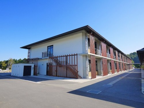 大学・短大　なら食と農の魅力創造国際大学校  アグリマネジメント学科（大学・短大）まで2161m