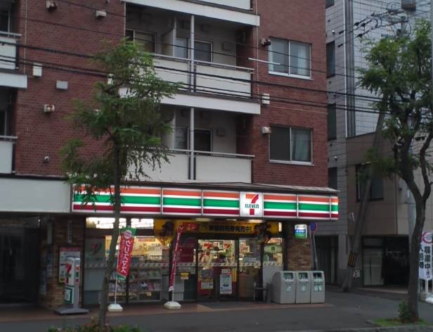 コンビニ　セブンイレブン札幌南5条店（コンビニ）まで116m