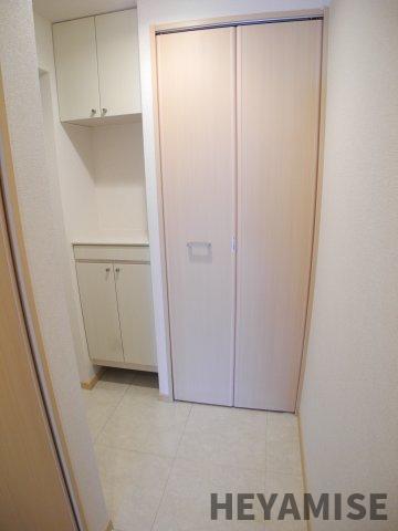 玄関　※同間取りの別の階のお部屋の画像です※