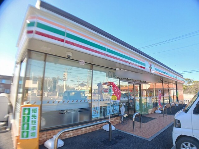 コンビニ　セブンイレブン（コンビニ）まで195m