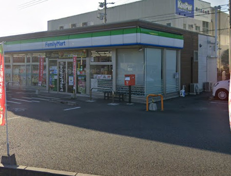 コンビニ　ファミリーマート 大府東海インター店（コンビニ）まで655m