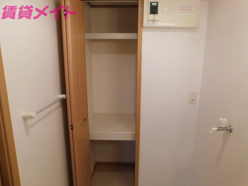 収納　同物件別部屋の写真