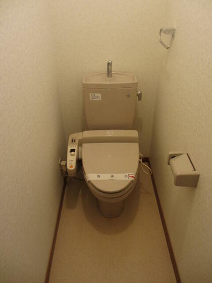 トイレ　ウォシュレット付