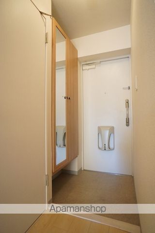 ＪＲ東海道本線 袋井駅 バス乗車時間：35分 最寄りバス停で下車 徒歩5分 3階建 築12年の玄関写真
