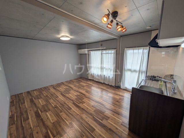 鎌ヶ谷グリーンハイツ21号棟の居間写真