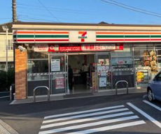 コンビニ　セブンイレブン 船橋芝山6丁目店（コンビニ）まで605m