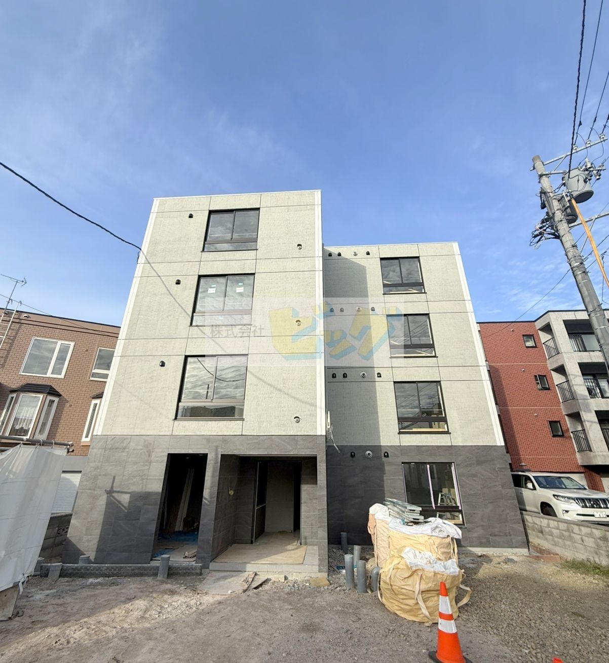 建物外観　エアコン完備で快適な人気の都市ガス物件になります♪