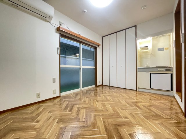 居室・リビング　※画像は同物件別室となります。