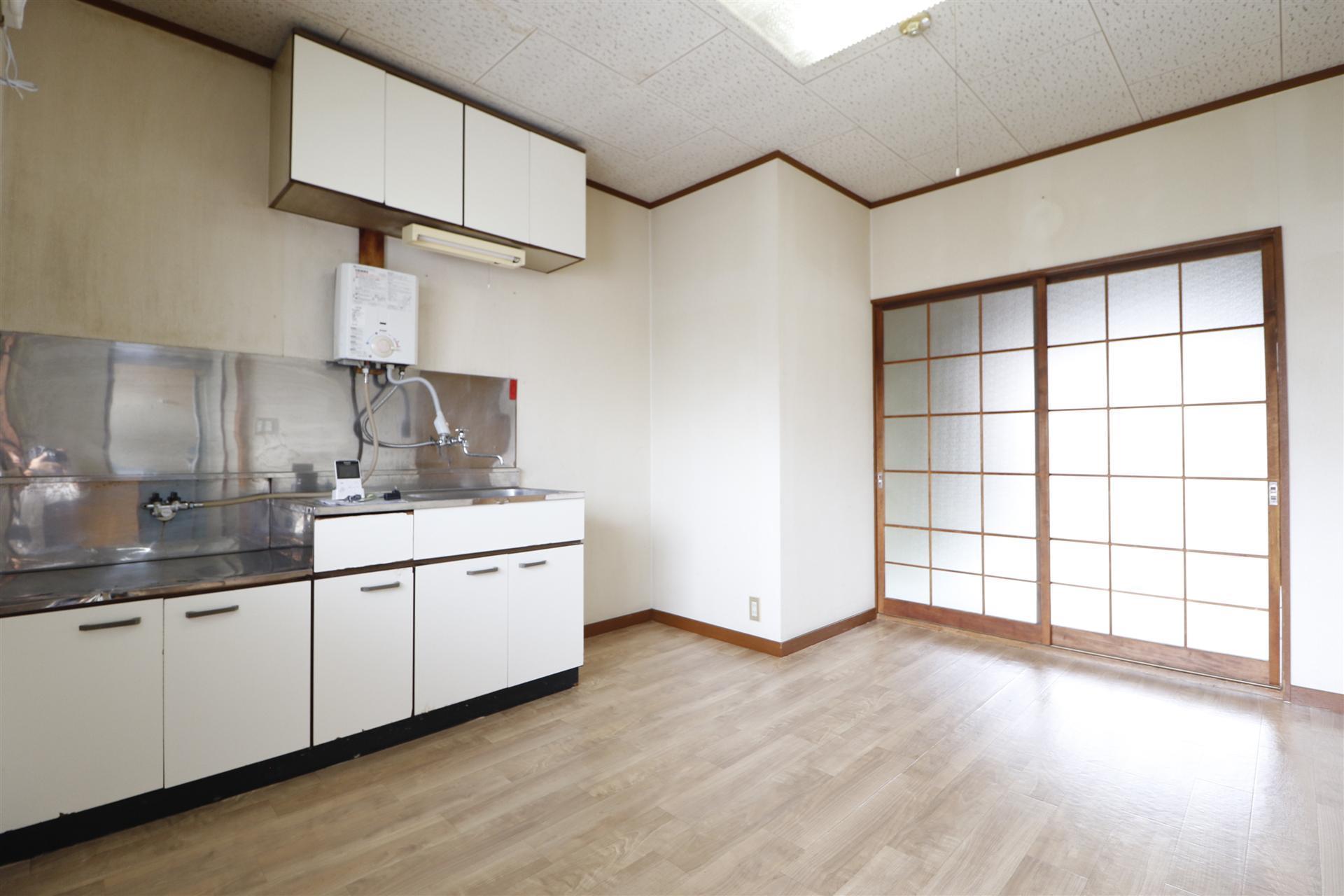ハッピーコーポの居間写真