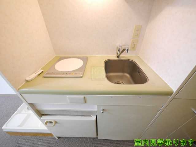 キッチン　ルネ御苑プラザ