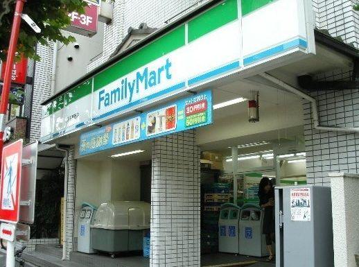 コンビニ　ファミリーマート東大井三丁目店（コンビニ）まで459m