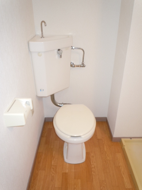 トイレ　ゆったりとした空間のトイレです