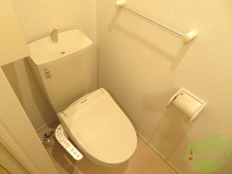 トイレ　こちらはトイレです。清潔感があり安心して使用できそうです。