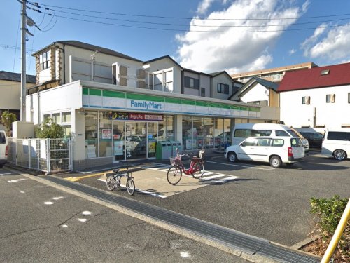 コンビニ　ファミリーマート 尼崎三反田町二丁目店（コンビニ）まで397m