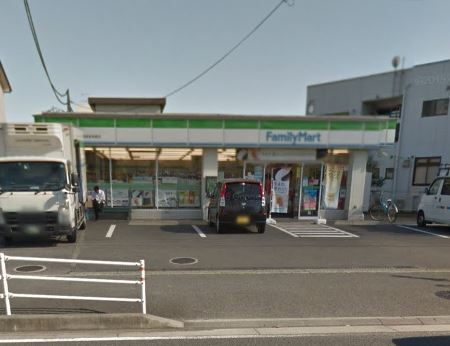 コンビニ　ファミリーマート 開成吉田島店（コンビニ）まで625m