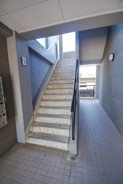 小田急小田原線 本厚木駅 徒歩21分 4階建 築29年の外観写真