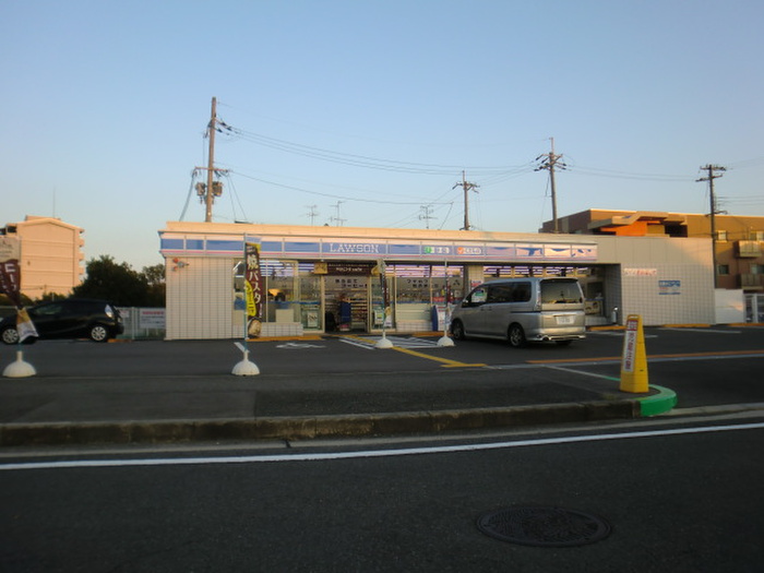 コンビニ　ローソン枚方南船橋店（コンビニ）まで112m