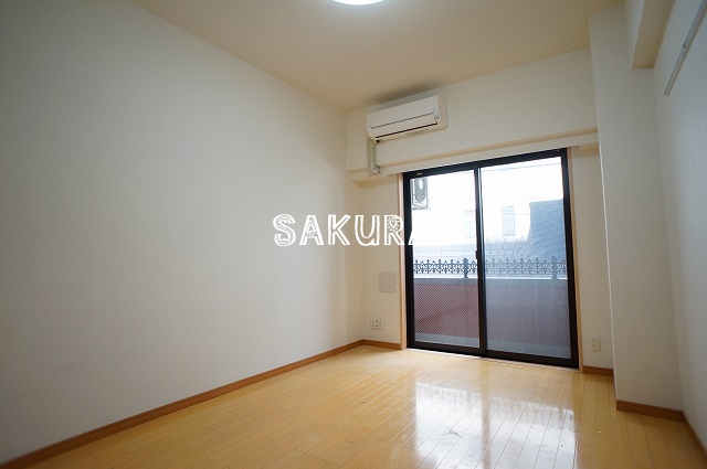 居室・リビング　開放感のあるゆったりとしたお部屋です♪
