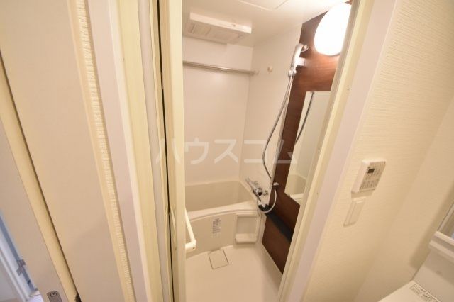 エステムコート新大阪XIVアイシーの風呂写真