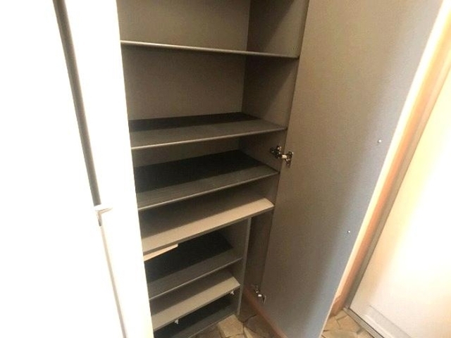 収納　シューズボックス