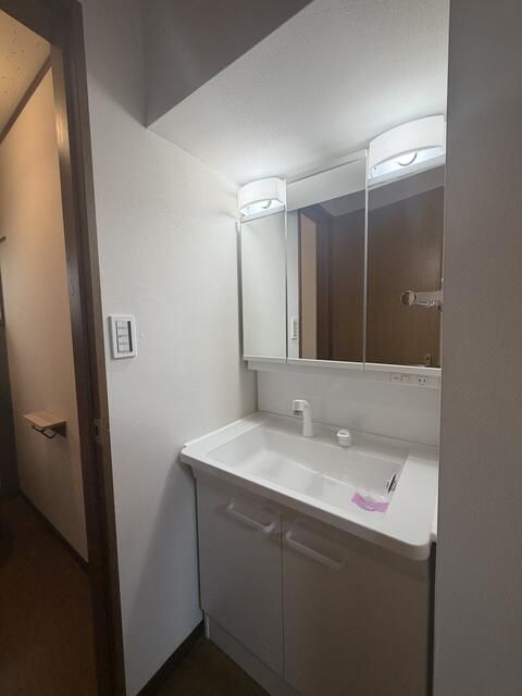 東京都板橋区小茂根3ー2 6戸建の内装写真
