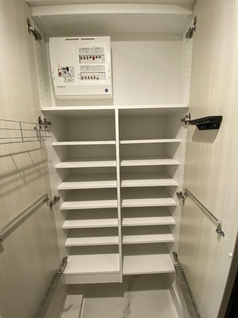 収納　玄関