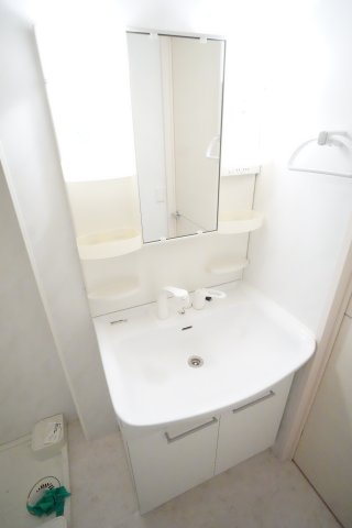 洗面設備　※同物件・同タイプの写真です