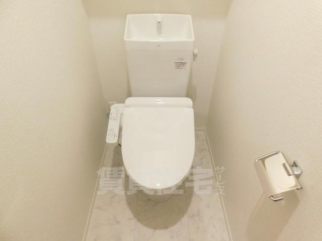 阪急宝塚線 庄内駅 徒歩19分 3階建 築6年のトイレ写真