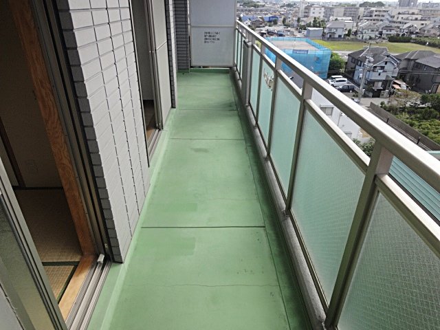 バルコニー　※同建物の類似写真となります。