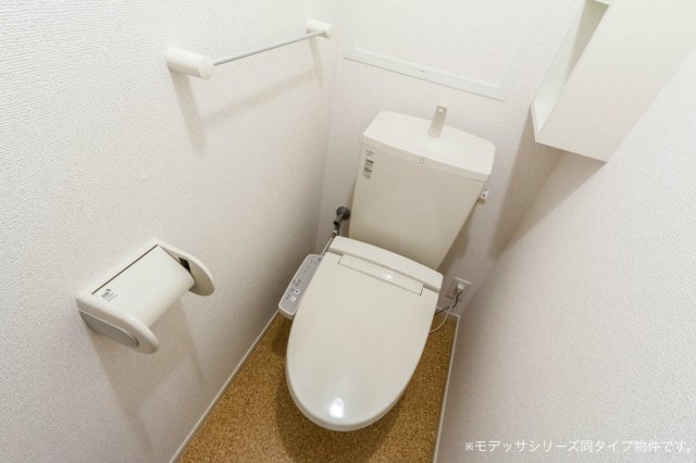 トイレ　トイレもきれいです