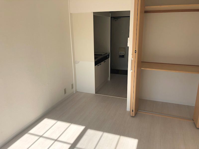 東急東横線 菊名駅 徒歩19分 2階建 築36年の居間写真