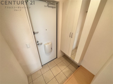 アルモニーアFの玄関写真