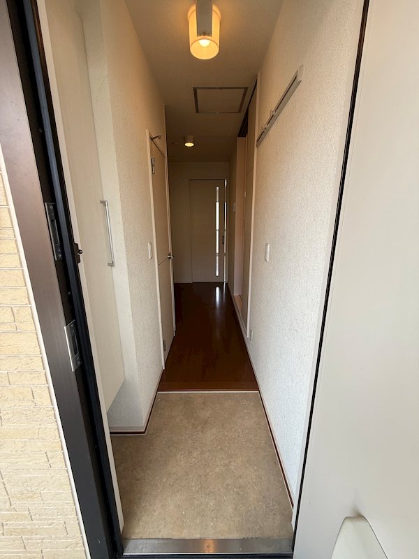 玄関　※同タイプの他のお部屋です