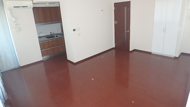 ＪＲ大阪環状線 福島駅 徒歩7分 44階建 築20年の居間写真
