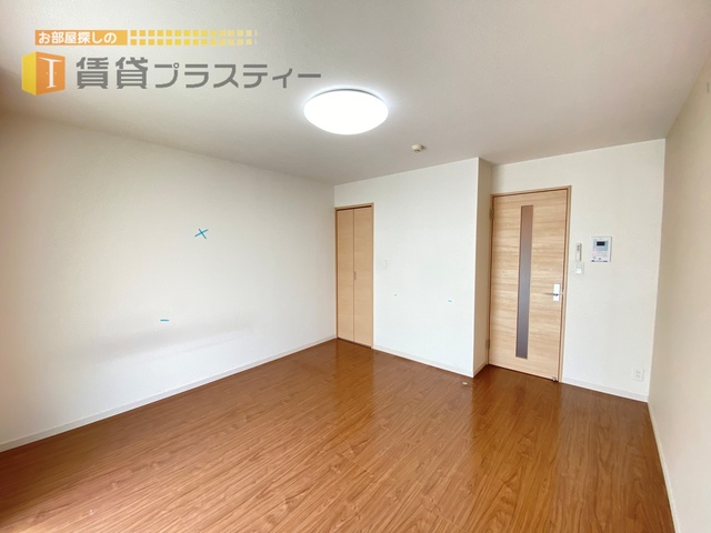 居室・リビング　使いやすいお部屋ですよ☆