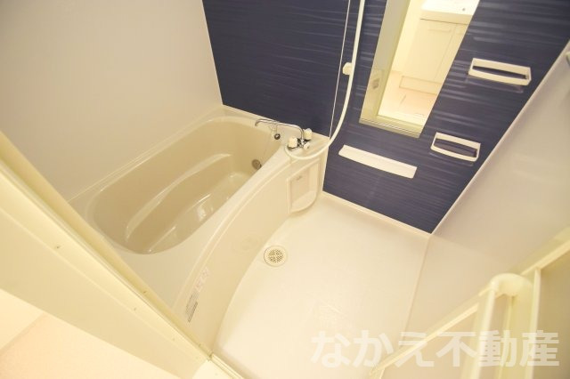 ＪＲ牟岐線 文化の森駅 バス乗車時間：12分 最寄りバス停で下車 徒歩2分 2階建 築14年の風呂写真