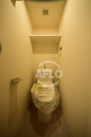 ＪＲ大阪環状線 芦原橋駅 徒歩2分 15階建 築7年のトイレ写真