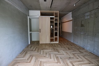 浅賀マンションの居間写真