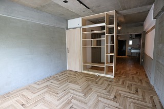 浅賀マンションの居間写真