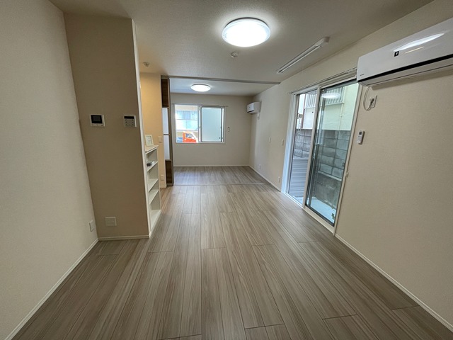 D-room WEST PARK 西宮北口の居間写真