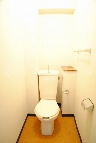 こすもらいふ千里のトイレ写真
